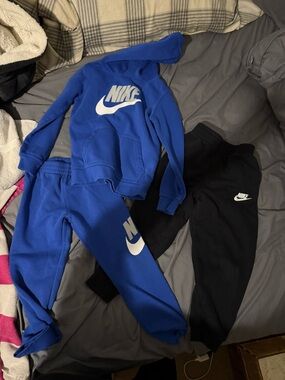 Nike Kids Blue & Black Fleece Joggers Set with White Logos